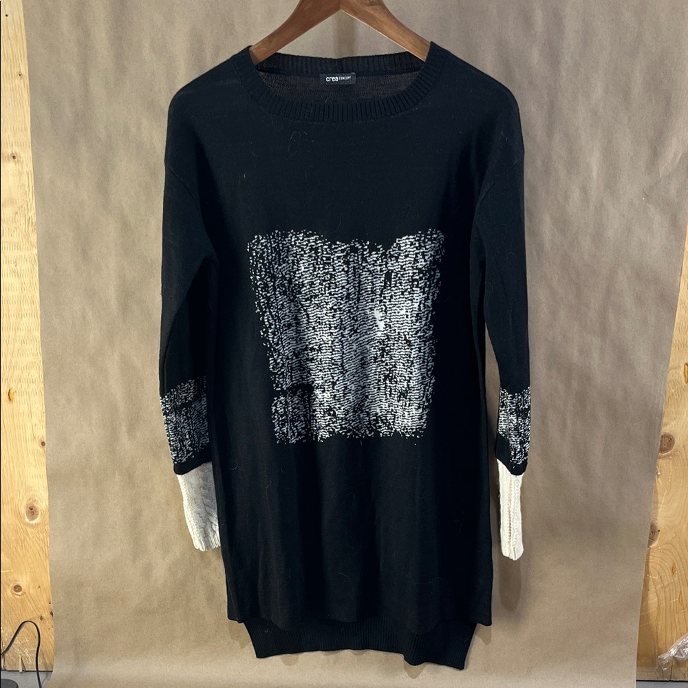 Crea Concept Black & White Graphic Long Sweatshirt (Women’s Size 38)
